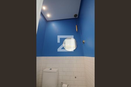 Casa de condomínio à venda com 116m², 3 quartos e 2 vagasLavabo