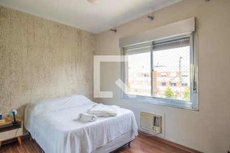 Quarto 1 de apartamento à venda com 2 quartos, 74m² em Cristal, Porto Alegre