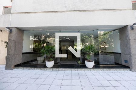 Apartamento à venda com 35m², 1 quarto e 1 vagaFachada