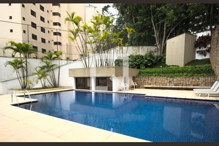 Apartamento à venda com 300m², 2 quartos e 5 vagas Apartamento à venda com 300m², 2 quartos e 5 vagasÁrea comum - Piscina