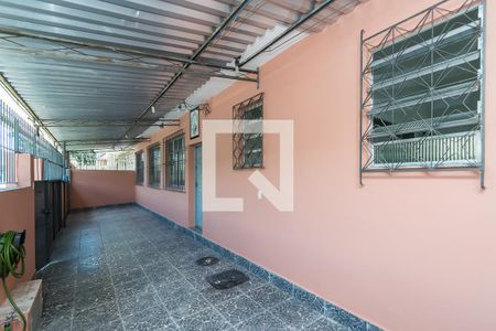 Casa para alugar com 200m², 3 quartos e 2 vagasVaranda e garagem