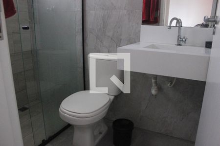 Casa à venda com 220m², 3 quartos e 6 vagasBanheiro da Suíte  2