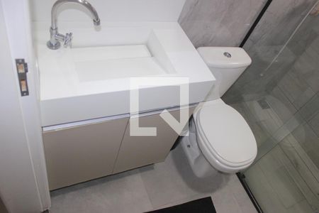 Casa à venda com 220m², 3 quartos e 6 vagasBanheiro da Suíte  3