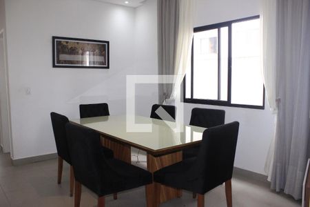 Casa à venda com 220m², 3 quartos e 6 vagasSala de jantar