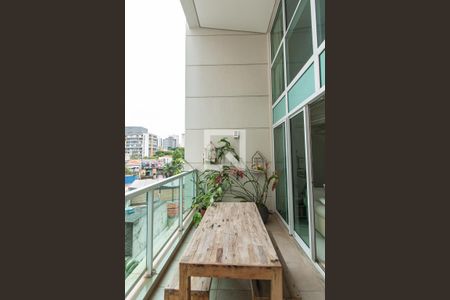 Apartamento para alugar com 143m², 2 quartos e 3 vagasVaranda da Sala