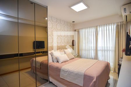 Apartamento à venda com 117m², 3 quartos e 2 vagas Apartamento à venda com 117m², 3 quartos e 2 vagasSuite