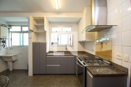 Apartamento à venda com 116m², 3 quartos e 3 vagas Apartamento à venda com 116m², 3 quartos e 3 vagasCozinha e Área de Serviço
