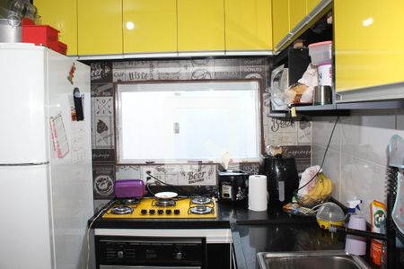 Casa de condomínio para alugar com 80m², 2 quartos e 2 vagasCozinha