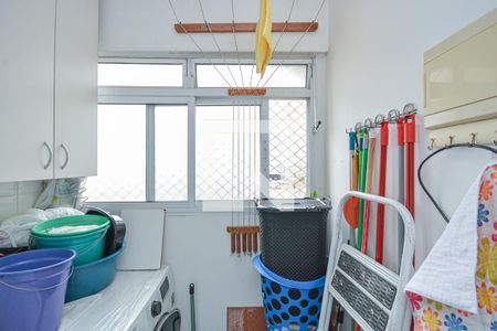 Apartamento à venda com 58m², 3 quartos e 1 vagaÁrea de Serviço