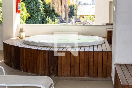 Apartamento para alugar com 150m², 3 quartos e 2 vagas Apartamento para alugar com 150m², 3 quartos e 2 vagasÁrea comum - Piscina