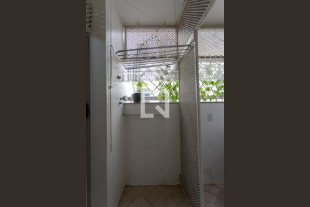 Apartamento à venda com 106m², 3 quartos e 1 vagaÁrea de Serviço