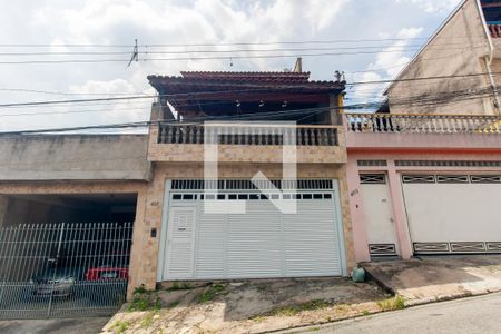 Casa à venda com 260m², 3 quartos e 4 vagasFachada