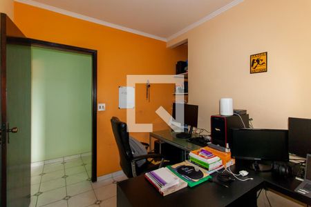 Casa à venda com 260m², 3 quartos e 4 vagasEscritório