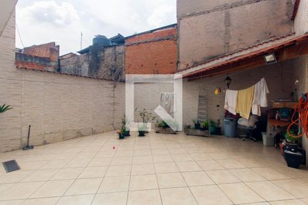 Casa à venda com 260m², 3 quartos e 4 vagasQuintal
