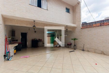 Casa à venda com 260m², 3 quartos e 4 vagasQuintal