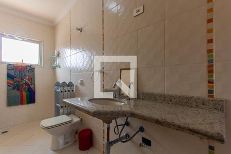 Casa à venda com 260m², 3 quartos e 4 vagasBanheiro da Suíte