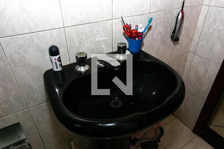 Casa à venda com 230m², 3 quartos e 6 vagasBanheiro Social