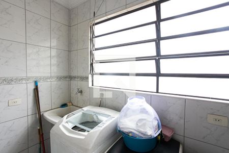 Casa à venda com 230m², 3 quartos e 6 vagasÁrea de Serviço 2