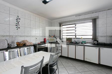 Casa à venda com 230m², 3 quartos e 6 vagasCozinha