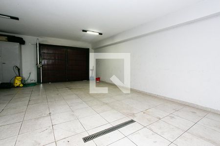 Casa à venda com 230m², 3 quartos e 6 vagasGaragem