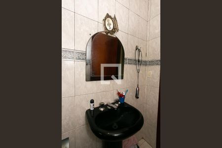 Casa à venda com 230m², 3 quartos e 6 vagasBanheiro Social