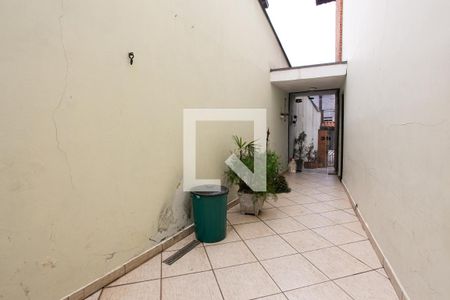 Casa à venda com 230m², 3 quartos e 6 vagasCorredor Externo