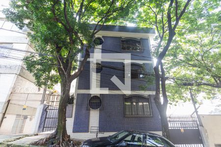 Apartamento à venda com 100m², 3 quartos e 1 vaga Apartamento à venda com 100m², 3 quartos e 1 vagaFachada