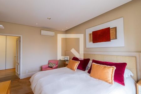 Apartamento à venda com 265m², 3 quartos e 5 vagas