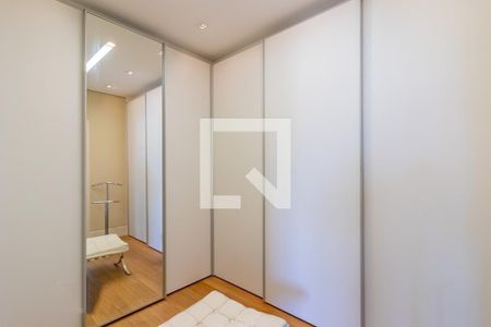 Apartamento à venda com 265m², 3 quartos e 5 vagas