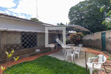 Casa à venda com 515m², 4 quartos e 4 vagasFachada interna
