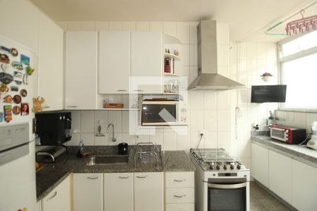 Apartamento à venda com 95m², 3 quartos e 2 vagasBanheiro 