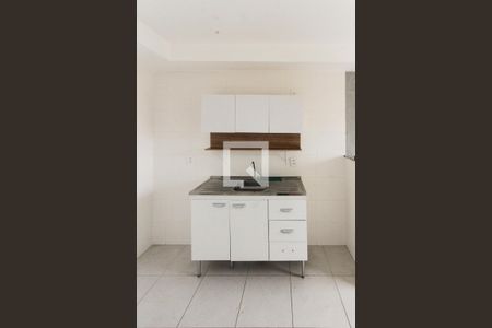 Cozinha de apartamento para alugar com 1 quarto, 28m² em Vila Ema, São Paulo