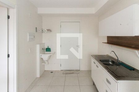 Cozinha de apartamento para alugar com 1 quarto, 28m² em Vila Ema, São Paulo