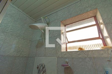 Casa à venda com 100m², 2 quartos e 4 vagasBanheiro-casa 2