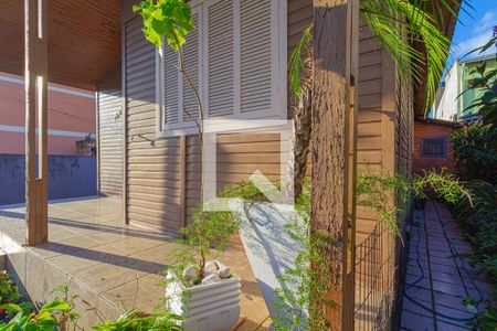 Casa à venda com 100m², 2 quartos e 4 vagasFachada-Casa 2