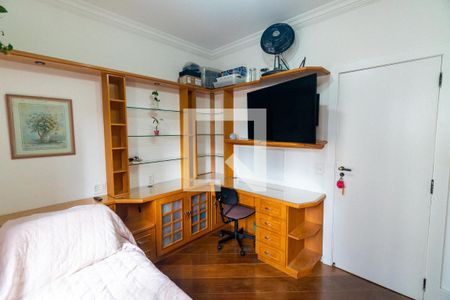 Apartamento à venda com 150m², 3 quartos e 3 vagasSuite 2