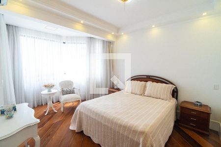 Apartamento à venda com 150m², 3 quartos e 3 vagasSuite 1