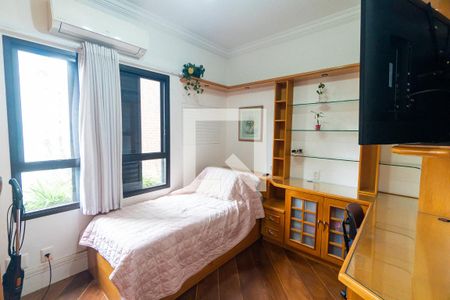 Apartamento à venda com 150m², 3 quartos e 3 vagasSuite 2