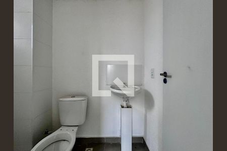 Apartamento para alugar com 45m², 2 quartos e sem vagaBanheiro 