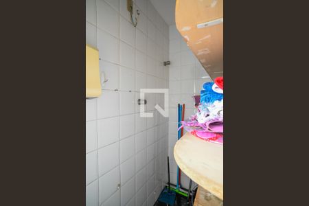 Apartamento à venda com 77m², 3 quartos e 2 vagasBanheiro de Serviço