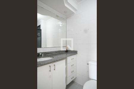 Apartamento à venda com 77m², 3 quartos e 2 vagasBanheiro Social