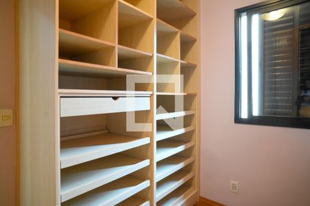 Apartamento à venda com 77m², 3 quartos e 2 vagasQuarto 2