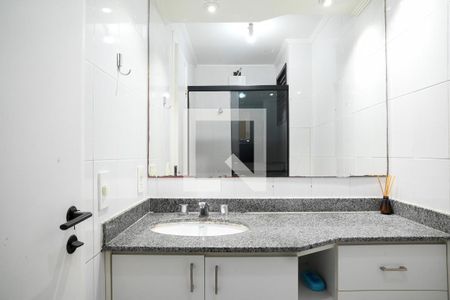 Apartamento à venda com 77m², 3 quartos e 2 vagasBanheiro Social
