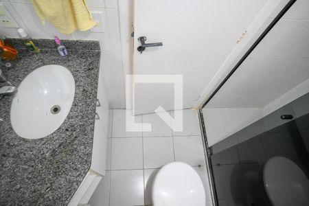 Apartamento à venda com 77m², 3 quartos e 2 vagasBanheiro da Suite