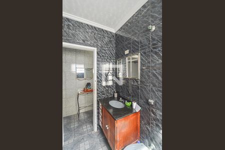 Casa à venda com 125m², 2 quartos e 2 vagas Casa à venda com 125m², 2 quartos e 2 vagasBanheiro