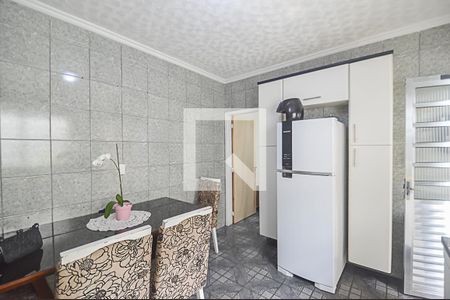 Casa à venda com 125m², 2 quartos e 2 vagas Casa à venda com 125m², 2 quartos e 2 vagasCozinha