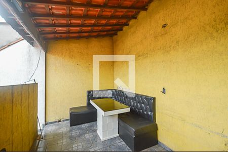 Casa à venda com 125m², 2 quartos e 2 vagas Casa à venda com 125m², 2 quartos e 2 vagasChurrasqueira