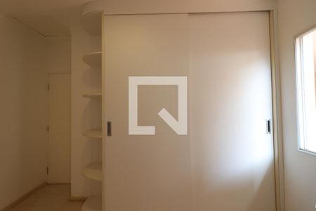 Quarto 2 de casa de condomínio para alugar com 3 quartos, 139m² em Residencial Jequitibá, Ribeirão Preto
