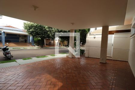 garagem de casa de condomínio para alugar com 3 quartos, 139m² em Residencial Jequitibá, Ribeirão Preto