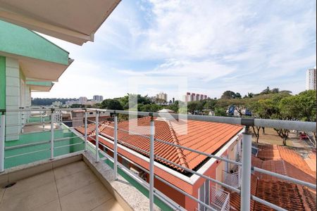 Casa à venda com 240m², 3 quartos e 4 vagas